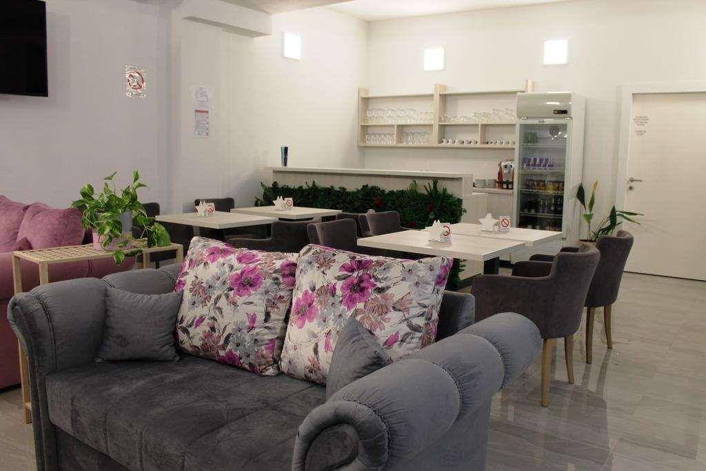 Garni Hotel 11Tica Dm Novi Sad Restaurant foto